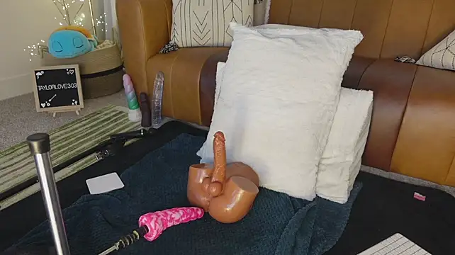 XXX chat uživo modela Taylorlove303