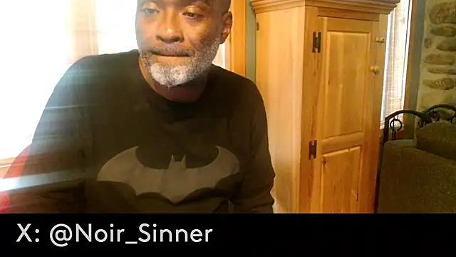 sinnernoir Adlı Modelin Canlı XXX Sohbeti