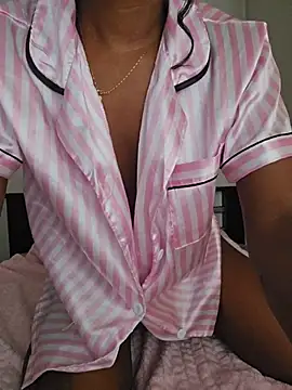 Im_Camila__ লাইভ XXX চ্যাট