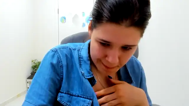 Joannia Chat XXX live