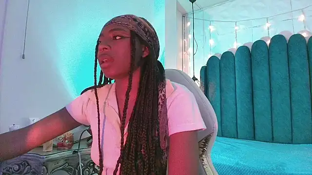 Queen_perla_n Live XXX chat