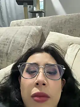 Vi_anayaa Chat XXX live