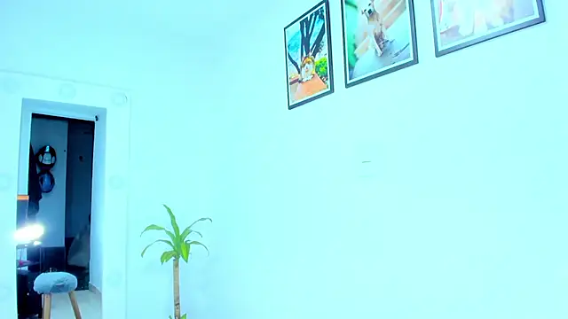 XXX chat uživo modela teresasroom_