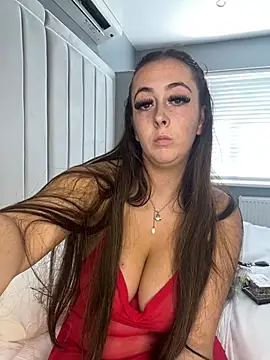 Pokazy przed kamerką – BrunetteBarbieXx_
