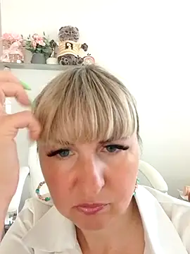 Chat +18 de -Nefertiti- ao vivo