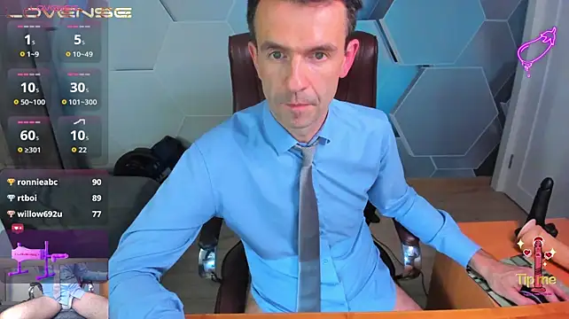 SteveTiger élő XXX-chatje