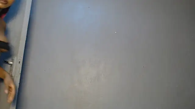 SpicyMackenzie22 élő XXX-chatje