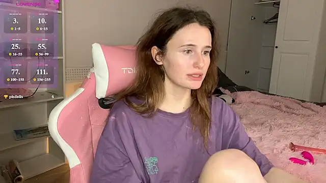 XXX chat uživo modela NessBarre