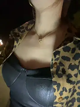 elleShow 现场XXX聊天