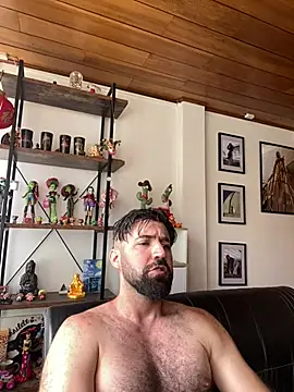 Czat XXX na żywo – Juan_Art
