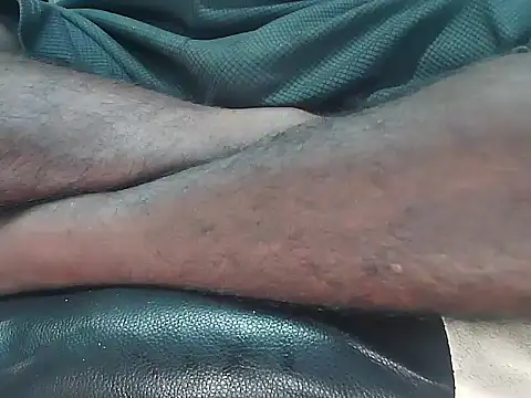 Precumking1 – Naživo XXX chat