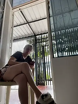 slutgold XXX чат на живо
