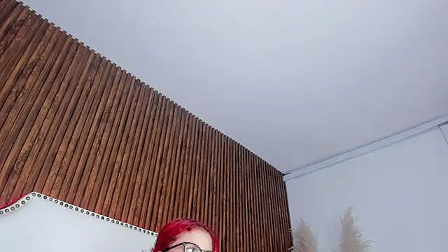 _Cherry_fox Adlı Modelin Canlı XXX Sohbeti