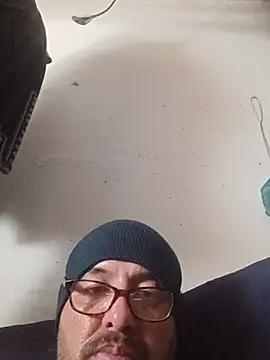 צ'אט XXX בשידור חי של DickNasty6908