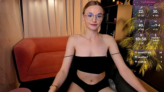 Mila__Lux 现场XXX聊天