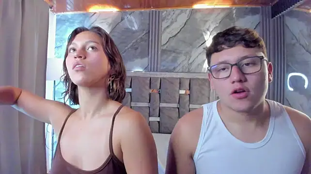 Manson_and_Zoe's Live XXX Chat