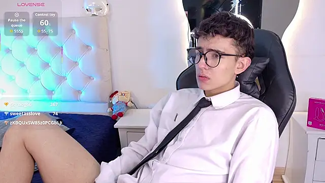Chat XXX Live Eithan__wolf