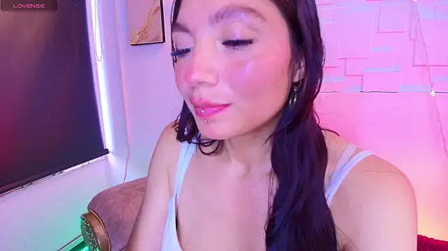 FoxLuxe live XXX chat