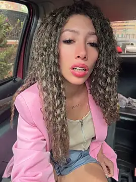 Chat +18 de roxyrougee ao vivo