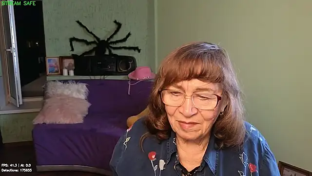 Betty_Brickn Live XXX chat
