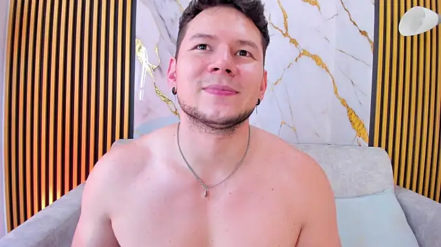 Chat XXX Live Izui_Pierce