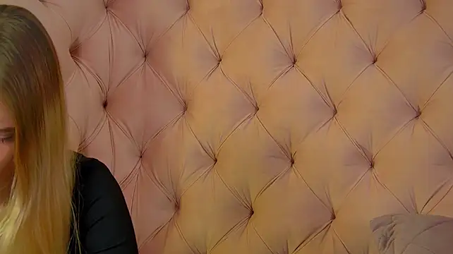 XXX chat uživo modela MilanaBalmain