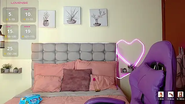 _naomi_s Chat XXX live