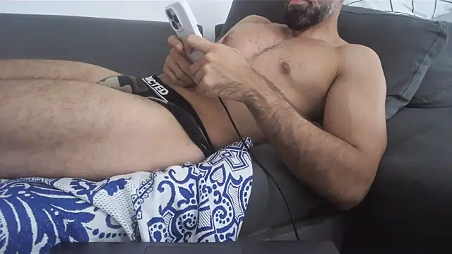 Chatroom XXX en direct de Sultan_Hamza