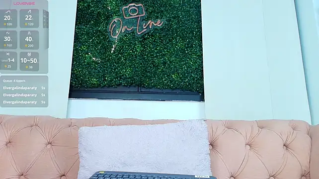 Chat +18 de sofia_lapeira ao vivo