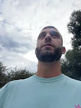 Živý XXX chat Pablo_Hornyguy95