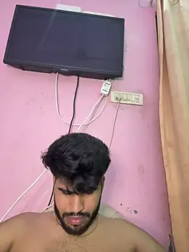 MASTTERRRR Adlı Modelin Canlı XXX Sohbeti