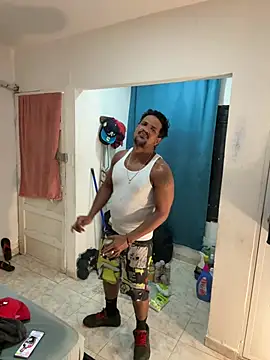 bigdick211292 即時 XXX 聊天