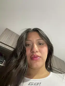 Estefanii-'s Live XXX Chat