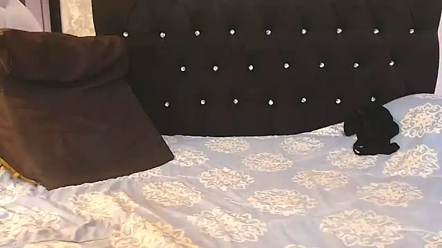 kittybonxx: απευθείας συνομιλία ΧΧΧ