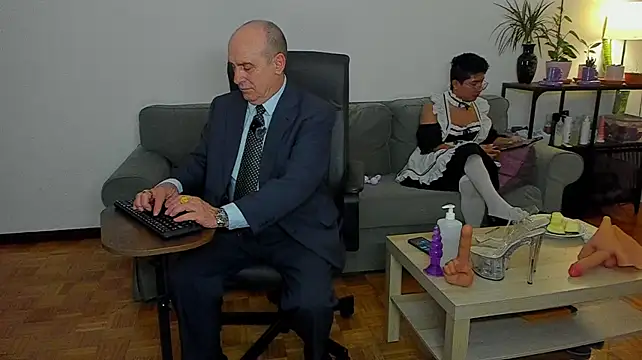 צ'אט XXX בשידור חי של masterboy50