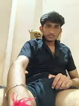 Shaktihwhwh Show in webcam