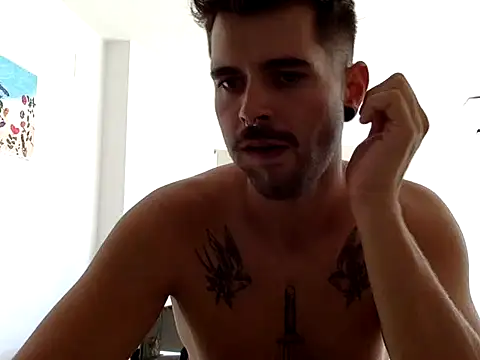 Онлайн чат XXX Benistripp