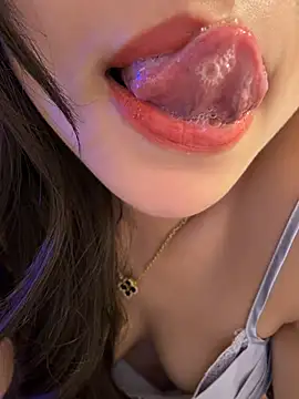 Rinn99 现场XXX聊天