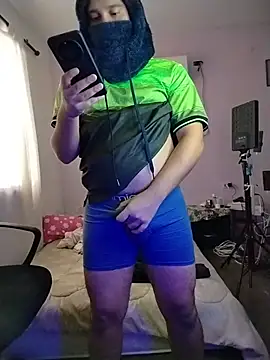 BadboyX333 XXX чат на живо
