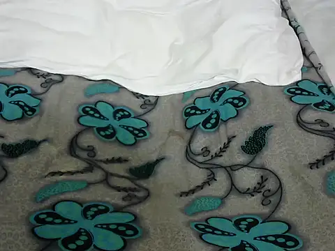 Sexxieshanty Adlı Modelin Canlı XXX Sohbeti