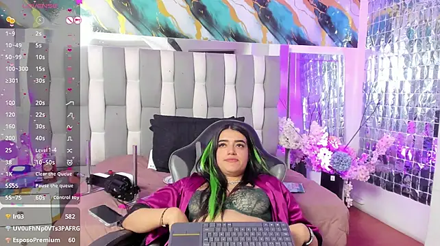 Chat +18 de IsaDiiaz ao vivo
