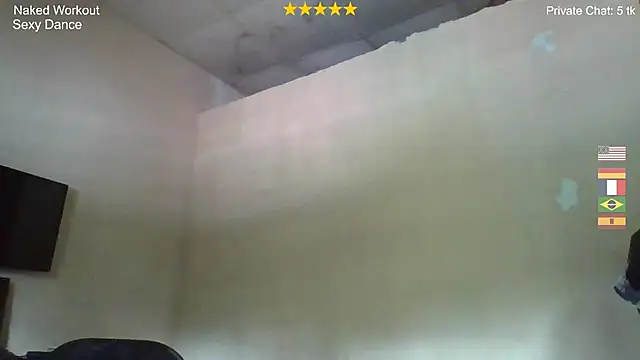 XXX chat uživo modela CaptainFox