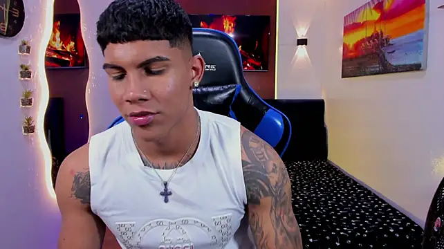 แชท XXX สดของ Damian_latinxxx