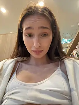 -missbehaving-'s Live XXX Chat