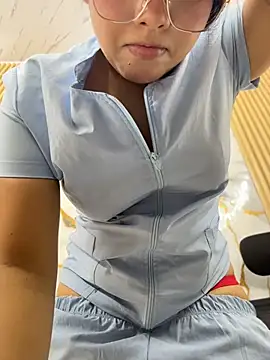 babysaritaa 即時 XXX 聊天