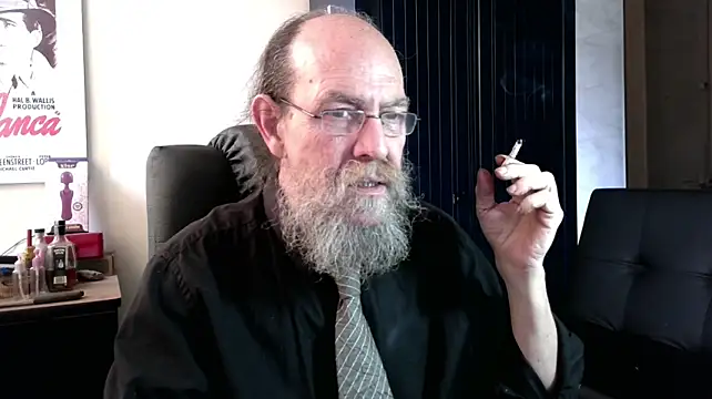 Uncle_Hottie live XXX chat