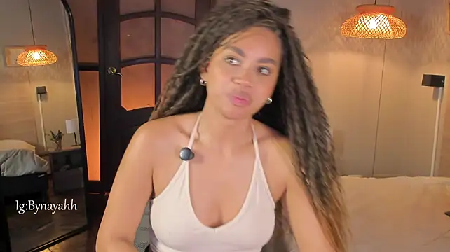 nayah__'s Live XXX Chat