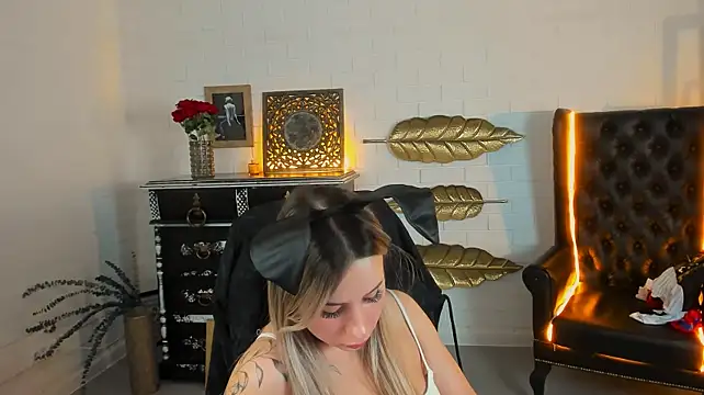 BettyRemz's Live XXX Chat