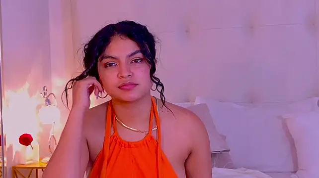 MelodyAlvarez 现场XXX聊天