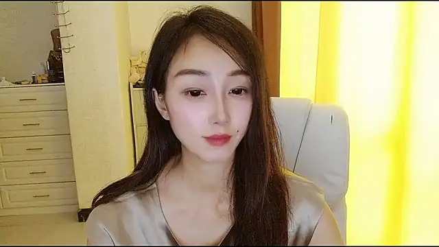 NIAN-er Adlı Modelin Canlı XXX Sohbeti